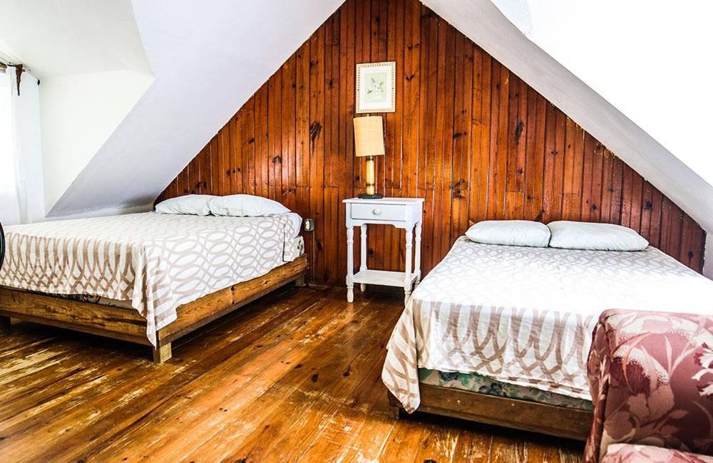 Fosters West Bay Resort Extérieur photo