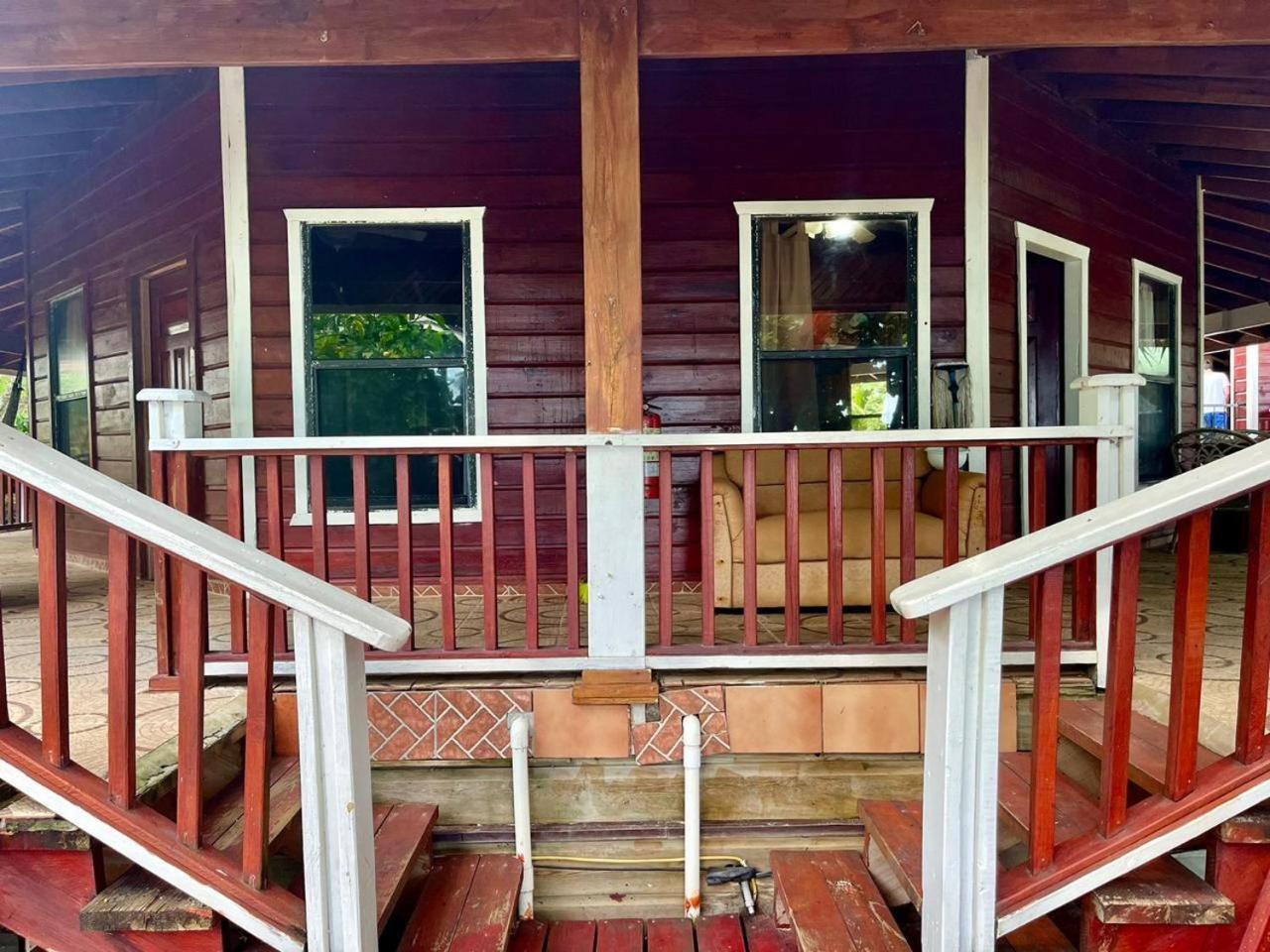 Fosters West Bay Resort Extérieur photo