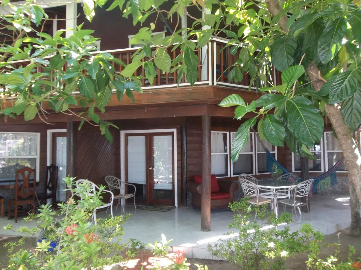 Fosters West Bay Resort Extérieur photo